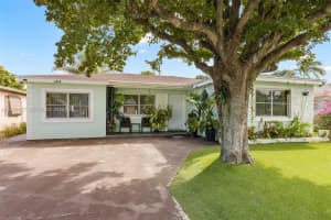 1018 S C St Lake Worth, FL 33460 - MLS#A11951427