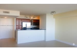 3232 Sw 22nd Ter 1006 Miami, FL 33145 - MLS#A11951446