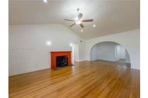 410 Pinecrest Dr Miami Springs, FL 33166 - MLS#A11951456