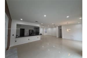 8415 Nw 108th Pl Doral, FL 33178 - MLS#A11951459