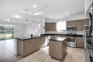 2735 Sw 81st Ter 2737 Miramar, FL 33025 - MLS#A11951466