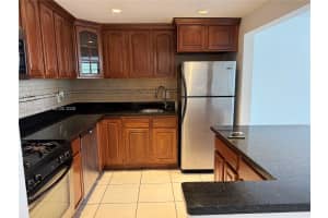 2175 Ne 170th St 206 North Miami Beach, FL 33162 - MLS#A11951500