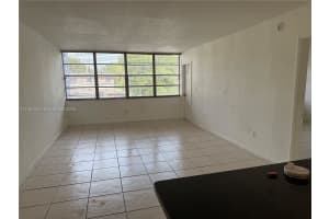 2175 Ne 170th St 206 North Miami Beach, FL 33162 - MLS#A11951500