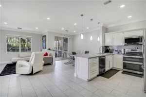 6047 Seminole Gardens Cir Riviera Beach, FL 33418 - MLS#A11951519