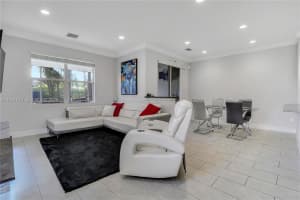 6047 Seminole Gardens Cir Riviera Beach, FL 33418 - MLS#A11951519