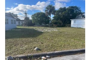 3046 Nw 8th Pl Fort Lauderdale, FL 33311 Sold 02/13/26