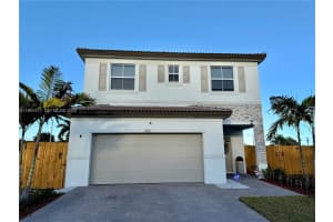 2661 Se 24th Ct . Homestead, FL 33035 - MLS#A11951577