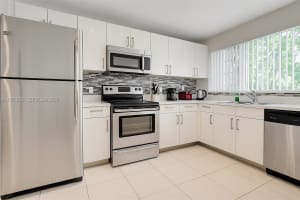 950 Ne 199th St 2h Miami, FL 33179 - MLS#A11951602