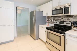 950 Ne 199th St 2h Miami, FL 33179 - MLS#A11951602