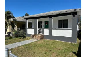 1537 Nw 64th St, Miami