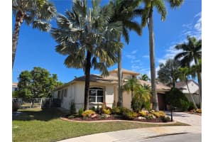 1905 Harbor View Cir Weston, FL 33327 - MLS#A11951646