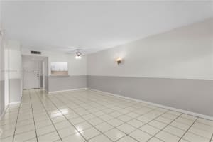 100 Lakeview Dr 108 Weston, FL 33326 - MLS#A11951676