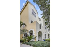 12444 Nw 17th Mnr Pembroke Pines, FL 33028 - MLS#A11951698