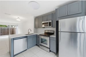 3001 Nw 5th Ter 4 Pompano Beach, FL 33064 - MLS#A11951722