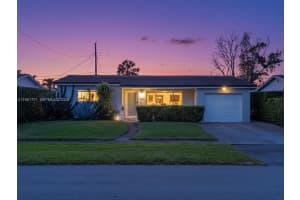 2014 N 31st Ct Hollywood, FL 33021 - MLS#A11951771