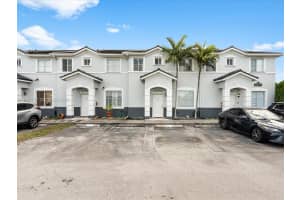 7377 Nw 174th Ter 105 Hialeah, FL 33015 - MLS#A11951796