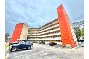 1475 Ne 125th Ter 301a North Miami, FL 33161 - MLS#A11951797