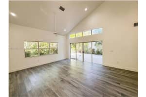 1145 W Lake St Hollywood, FL 33019 - MLS#A11951808