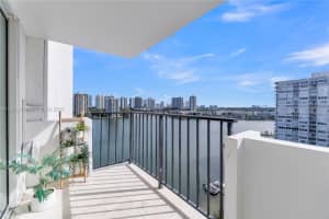 2780 Ne 183rd St 1414, Aventura