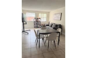 8160 Nw Geneva Ct 202 Doral, FL 33166 - MLS#A11951873