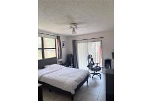 8160 Nw Geneva Ct 202 Doral, FL 33166 - MLS#A11951873