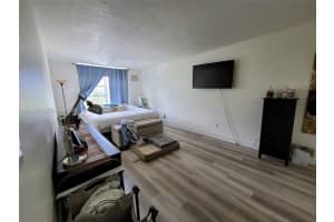 9320 Fontainebleau Blvd 510 Miami, FL 33172 - MLS#A11951881