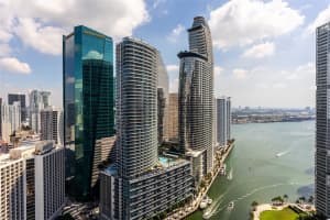 77 Se 5th St 3013, Miami