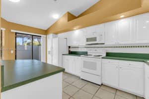 8209 Waterford Ave Tamarac, FL 33321 - MLS#A11951899