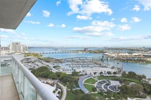 50 Biscayne Blvd 3102, Miami