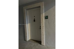 8600 Sw 212th St 105, Cutler Bay