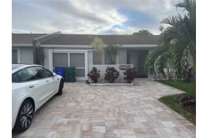 5482 S Lakewood Cir S B Margate, FL 33063 - MLS#A11951932