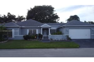 4511 Queen Palm Ln Tamarac, FL 33319 - MLS#A11951939