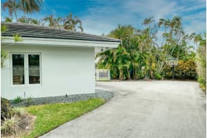 415 Rovino Ave Coral Gables, FL 33156 - MLS#A11951993