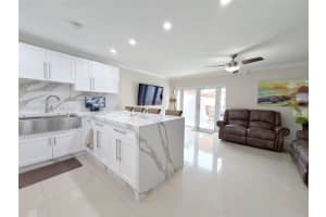 1300 Sw 136th Pl, Miami