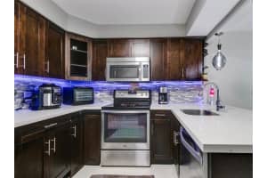 227 Wimbledon Lake Dr 227 Plantation, FL 33324 - MLS#A11952120