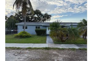 15860 Sw 102 Pl, Miami