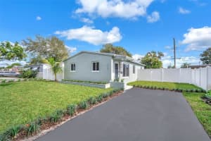 1401 N 70th Ter Hollywood, FL 33024 - MLS#A11952138