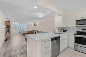 609 Ne 14th Ave 603 Hallandale Beach, FL 33009 - MLS#A11952190