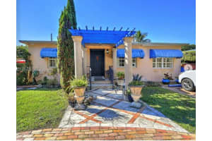 3030 Sw 57th Ave, Miami