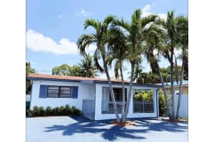 7120 Sw 21st St, Miami