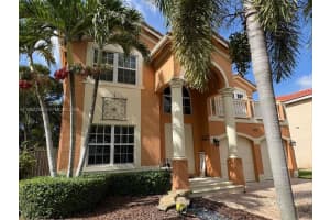 5902 Sw 166th Ct, Miami