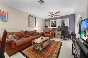 1031 Pine Isle Ln 1031 Naples, FL 34112 - MLS#A11952269