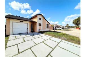 1100 Sw 109th Ave, Pembroke Pines