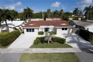 1245 Garfield St Hollywood, FL 33019 - MLS#A11952306