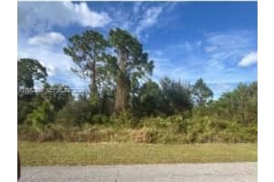 859 Carpenter St E Lehigh Acres, FL 33974 - MLS#A11952308