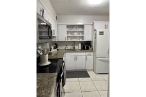 1480 W 46th St 203, Hialeah