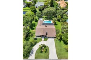 11850 Oak Leaf Dr. Davie, FL 33330 - MLS#A11952332