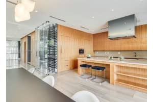 321 E Dilido Dr Miami Beach, FL 33139 - MLS#A11952343