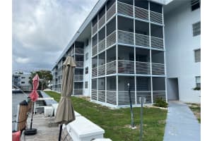 3550 Ne 169th St 304 North Miami Beach, FL 33160 - MLS#A11952348