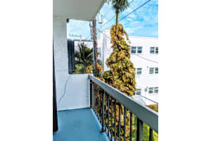1617 Jefferson Ave 304 Miami Beach, FL 33139 - MLS#A11952350